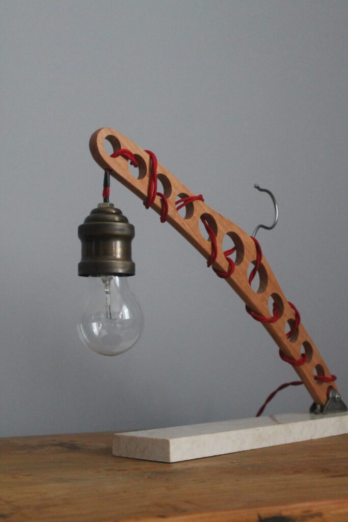 scarf-hanger-lamp-reppatch-ileridonusum